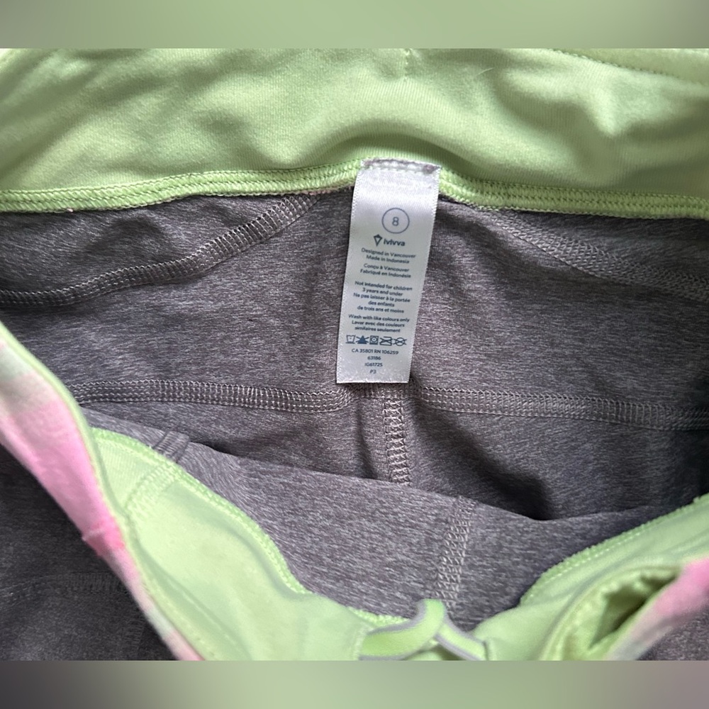 IVIVVA by LULULEMON girls size 8 capris leggings - Picture 7 of 7